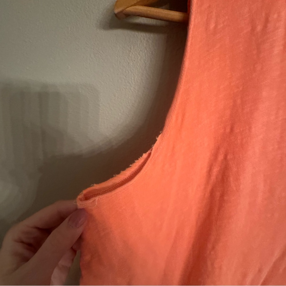 SUNDRY‎ Ruffle Hem Tank Top - Picture 4 of 7